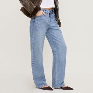 Light Wash Mika Jeans